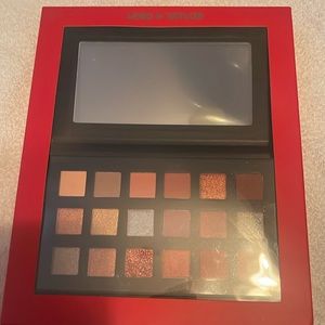 Lord and Taylor Eyeshadow Palette